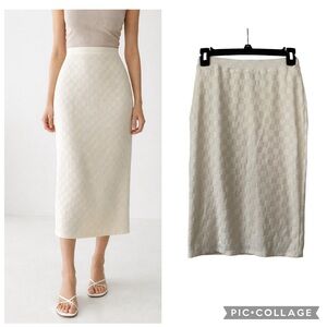 Vintage Atelier by Kirious Chic Ivory Waffle Print Knit Pencil Skirt Size XS